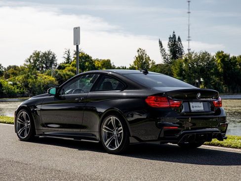 Used 2015 BMW M4 Coupe image 5
