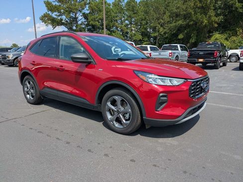 Used 2025 Ford Escape ST-Line FWD image 2