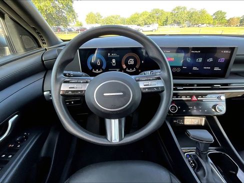 Used 2025 Hyundai Santa Cruz SEL FWD image 5