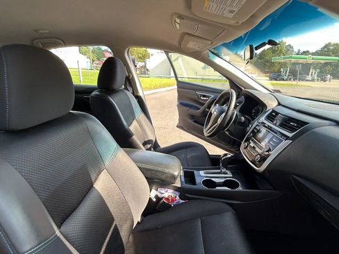 Used 2018 Nissan Altima 2.5 SR FWD image 48