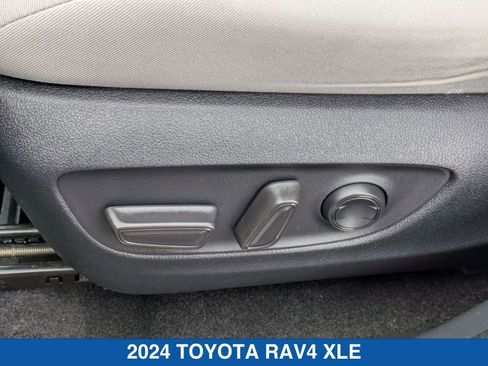 Used 2024 Toyota RAV4 XLE w/ Convenience Package image 28