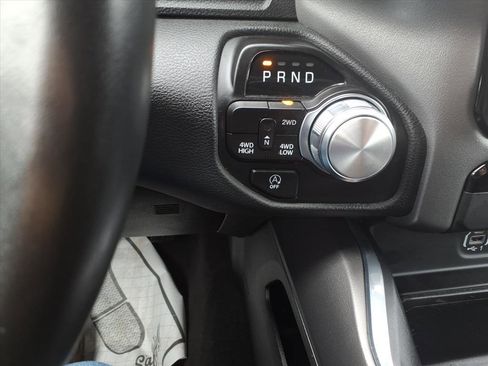 Used 2024 RAM 1500 Laramie image 16