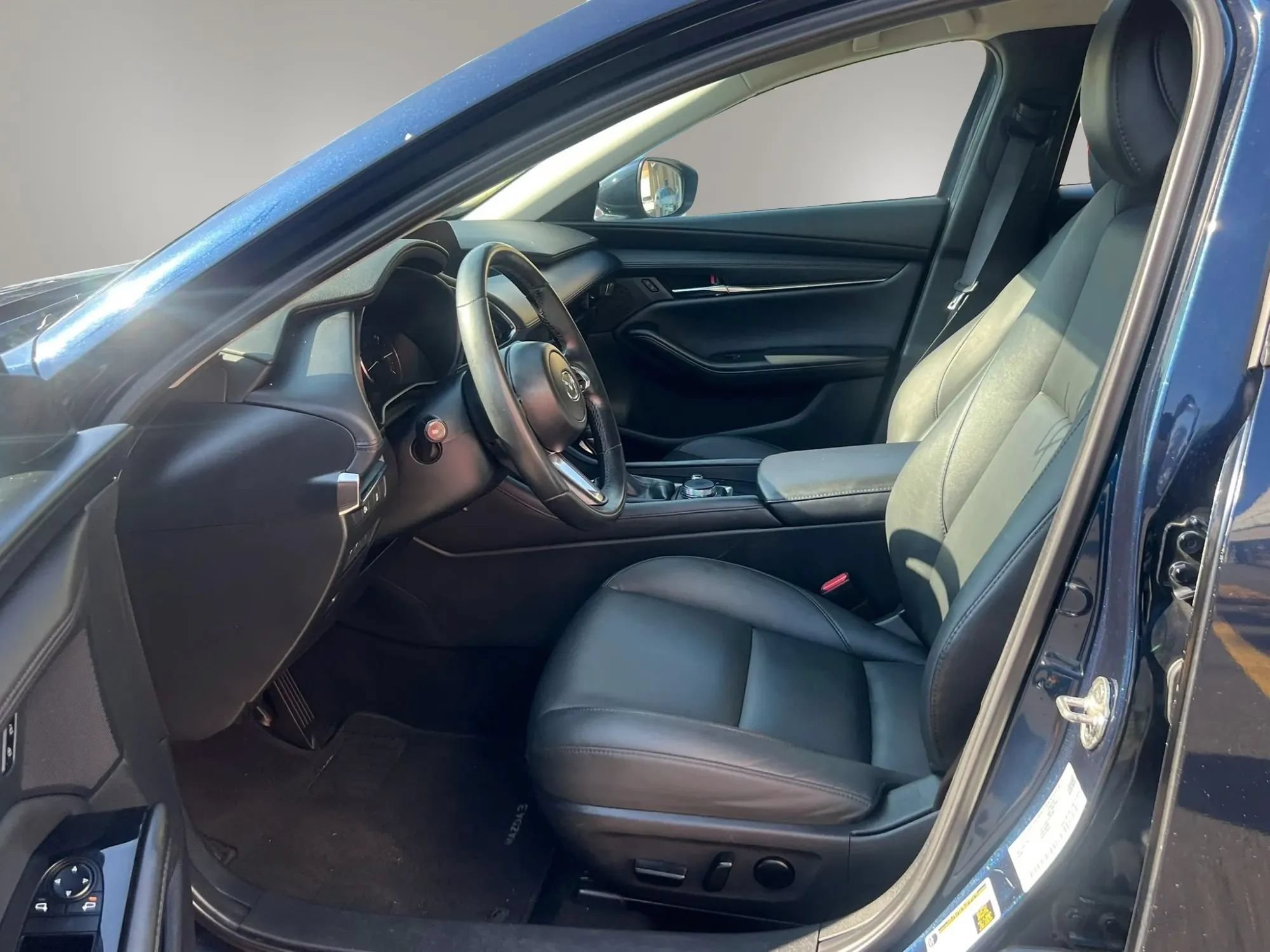 Used 2024 MAZDA MAZDA3 s FWD image 16