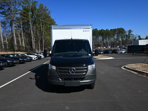 Used 2023 Mercedes-Benz Sprinter 4500 image 26