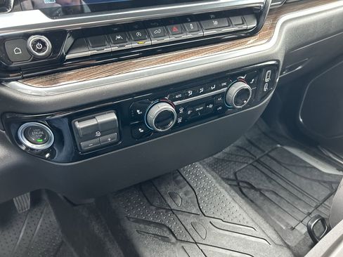 Used 2025 Chevrolet Silverado 1500 LT w/ All Star Edition Plus AWD/4WD image 29