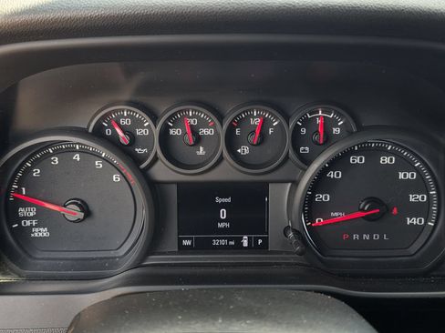 Used 2022 Chevrolet Silverado 1500 Custom RWD image 11