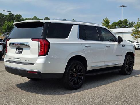 Used 2022 GMC Yukon SLT w/ SLT Premium Package AWD/4WD image 5