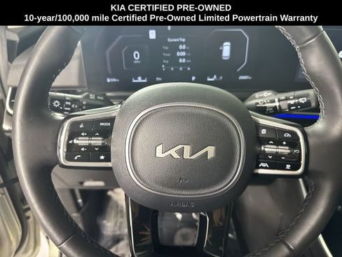 Certified 2025 Kia Carnival SX Prestige FWD image 10