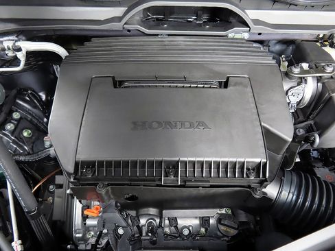 New 2026 Honda Pilot Touring image 10