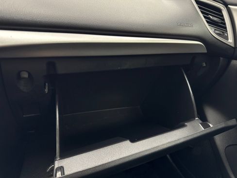 Used 2018 MAZDA MAZDA3 Touring FWD image 31