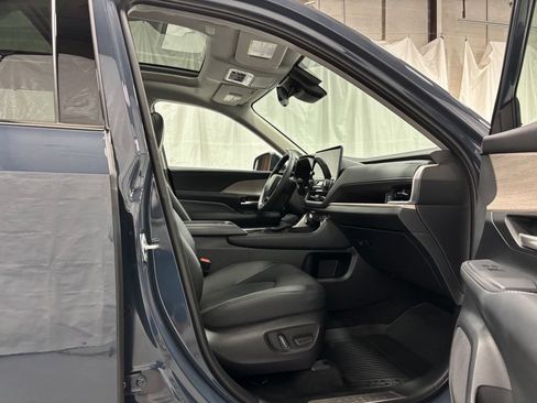 Used 2026 Toyota Grand Highlander AWD image 65