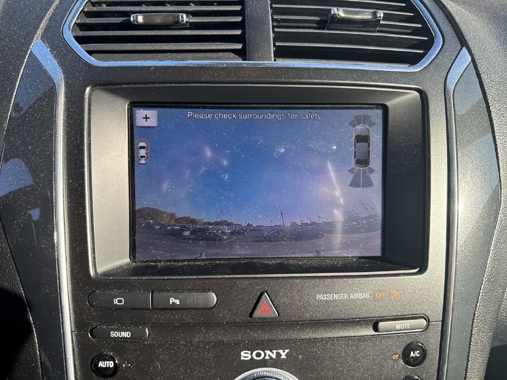 Used 2019 Ford Explorer Sport w/ Equipment Group 401A AWD/4WD image 18