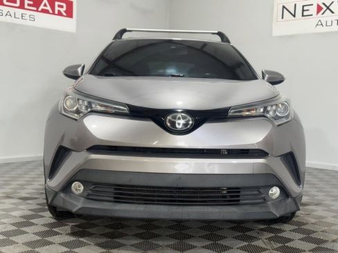 Used 2018 Toyota C-HR XLE FWD image 5