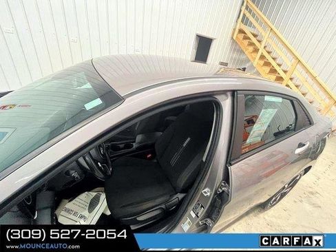 Used 2023 Hyundai Elantra SEL w/ Convenience Package FWD image 16