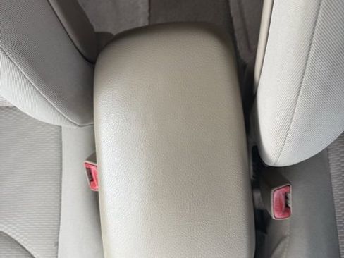 Used 2012 Toyota RAV4 Base w/ Upgrade Value Pkg image 27