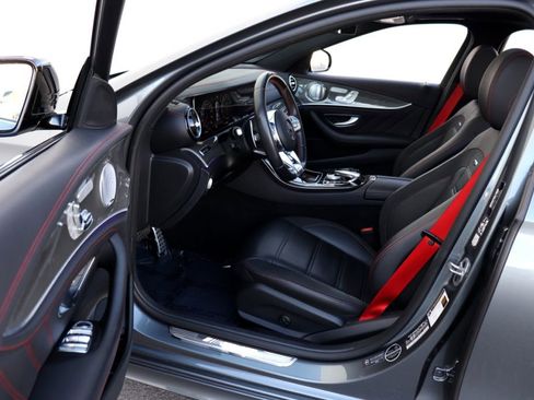 Used 2020 Mercedes-Benz E 53 AMG 4MATIC Sedan image 2