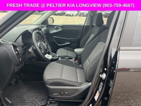 Certified 2025 Kia Soul EX image 7