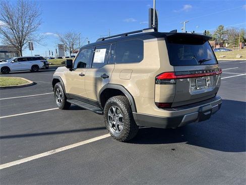Certified 2024 Lexus GX 550 image 5