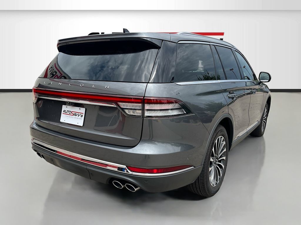 Used 2023 Lincoln Aviator Reserve w/ Equipment Group 201A AWD/4WD image 7