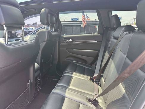 Used 2020 Jeep Grand Cherokee Overland AWD/4WD image 10
