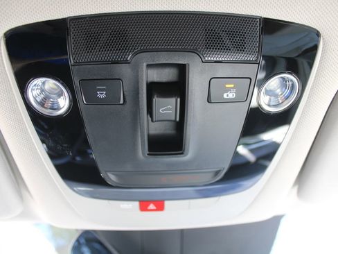 Used 2025 Kia Sorento SX AWD/4WD image 64