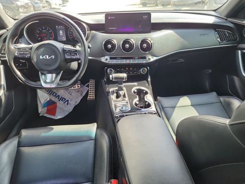Certified 2022 Kia Stinger GT-Line RWD image 15