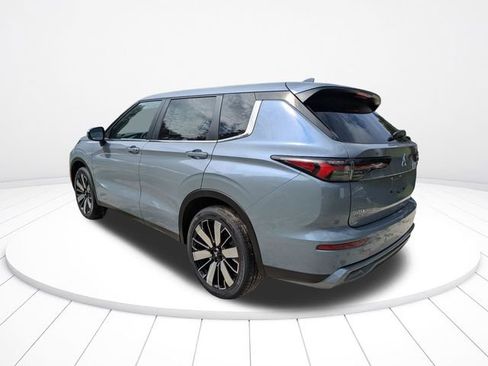 New 2026 Mitsubishi Outlander SE FWD image 6