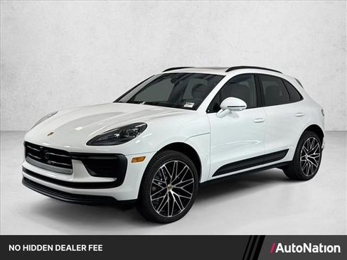 Certified 2026 Porsche Macan AWD/4WD image 1