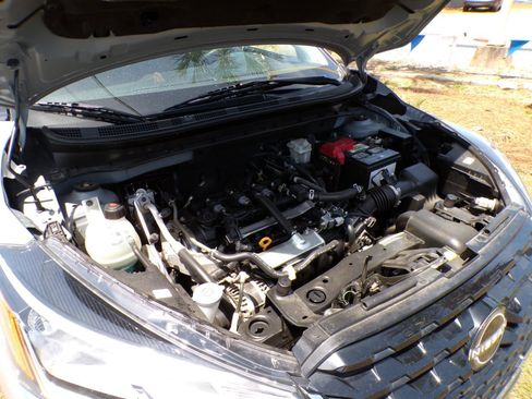 Used 2022 Nissan Kicks SV FWD image 9