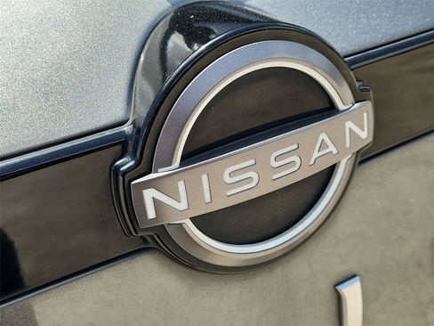 Used 2022 Nissan Pathfinder S FWD image 29