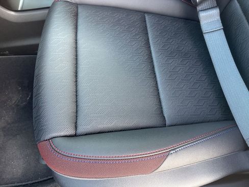 New 2026 Chevrolet Equinox RS w/ Convenience Package III FWD image 4