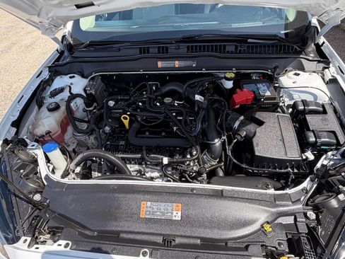 Used 2019 Ford Fusion SE w/ Equipment Group 151A FWD image 11