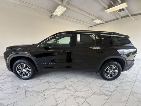 New 2026 Chevrolet Traverse LT w/ Driver Confidence Package FWD image 5