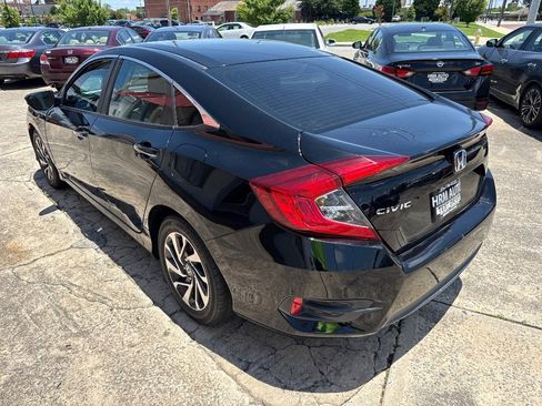 Used 2016 Honda Civic EX image 3