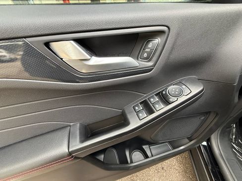 Used 2025 Ford Escape ST-Line w/ Equipment Group 301A FWD image 11