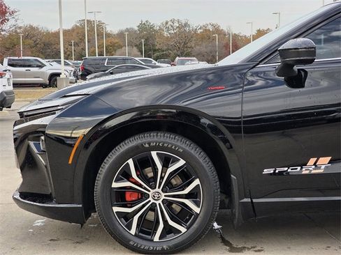 Used 2025 Toyota Crown Signia image 5