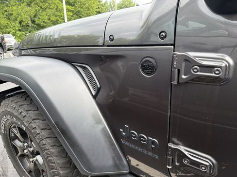 Used 2021 Jeep Wrangler Willys AWD/4WD image 29