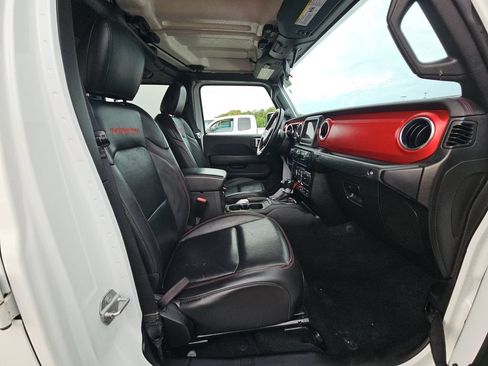 Used 2021 Jeep Gladiator Rubicon w/ Cold Weather Group AWD/4WD image 5
