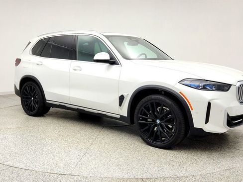 Used 2025 BMW X5 xDrive40i image 3