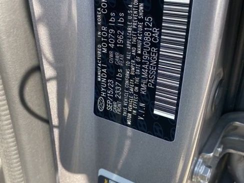 Certified 2023 Hyundai Elantra Blue image 12