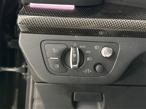 Used 2018 Audi SQ5 Prestige w/ Prestige Package image 19