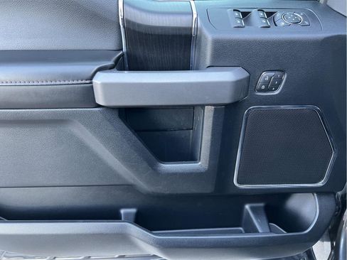 Used 2020 Ford F150 Platinum w/ Equipment Group 701A Luxury image 11