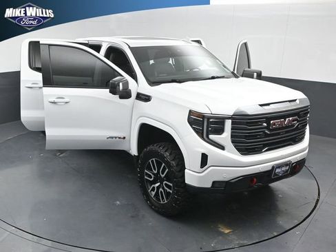 Used 2022 GMC Sierra 1500 AT4 w/ AT4 Premium Package AWD/4WD image 25