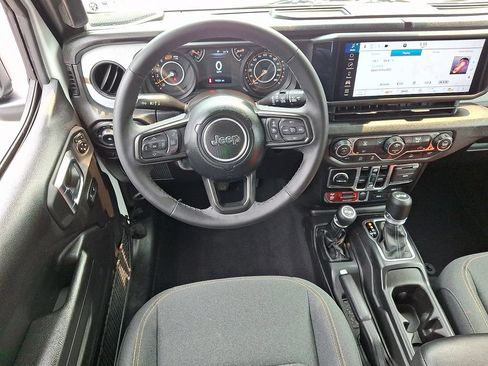 Certified 2025 Jeep Wrangler Unlimited Sport AWD/4WD image 11