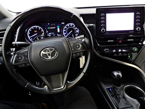 Used 2021 Toyota Camry SE AWD/4WD image 17