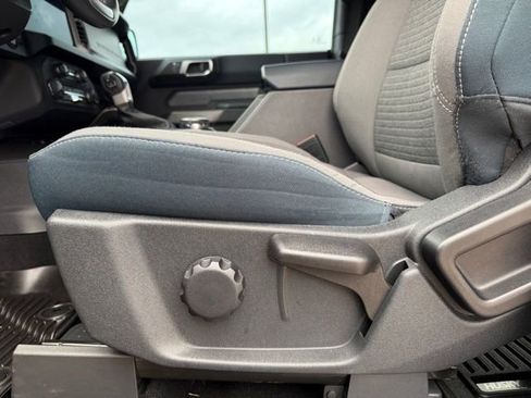 Used 2022 Ford Bronco Outer Banks image 14