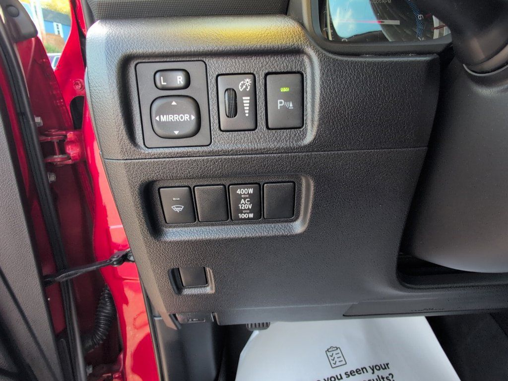 Used 2017 Toyota 4Runner Limited AWD/4WD image 19