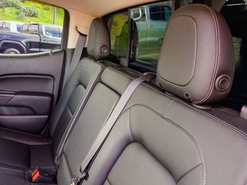 Used 2016 GMC Canyon SLT w/ Driver Alert Package image 16