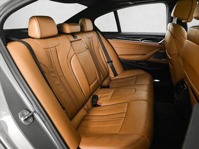 Used 2022 BMW M550i xDrive w/ Premium Package AWD/4WD image 20