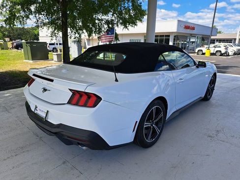 Used 2025 Ford Mustang Premium RWD image 6